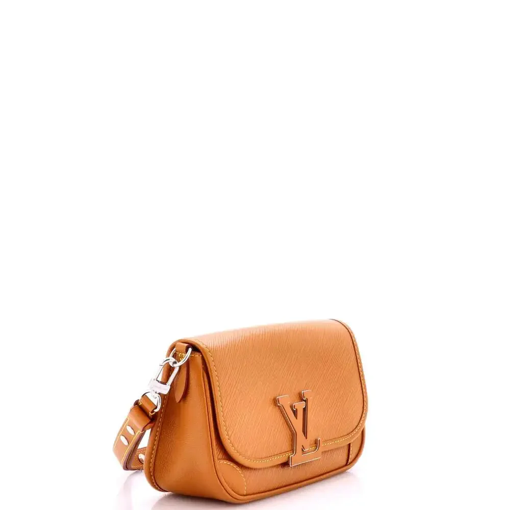 Louis Vuitton Buci Crossbody Bag Epi #266166L21B